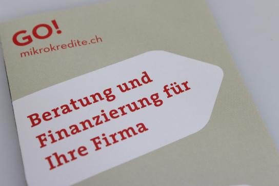 Flyer im Format für die Hostentasche