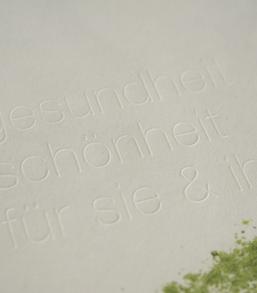 Broschüre  Web auftritt Body line